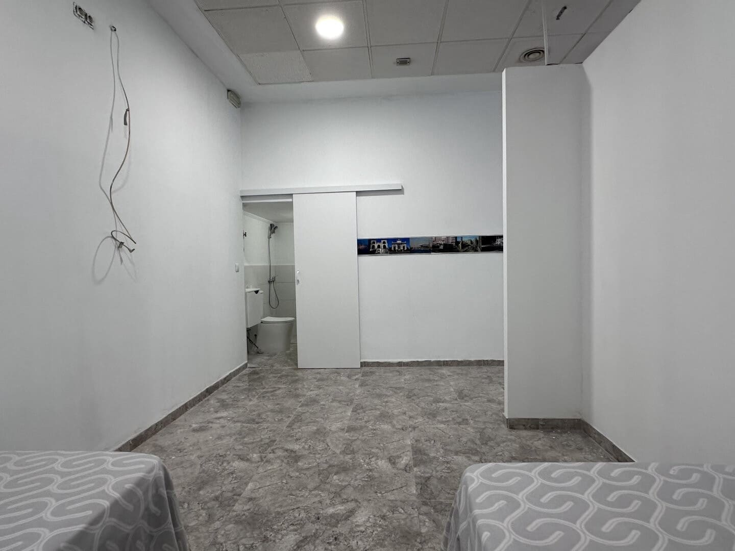 1 sovrum Kommersiell till salu i Valencia stad - 165 000 € (Ref: 9378785)