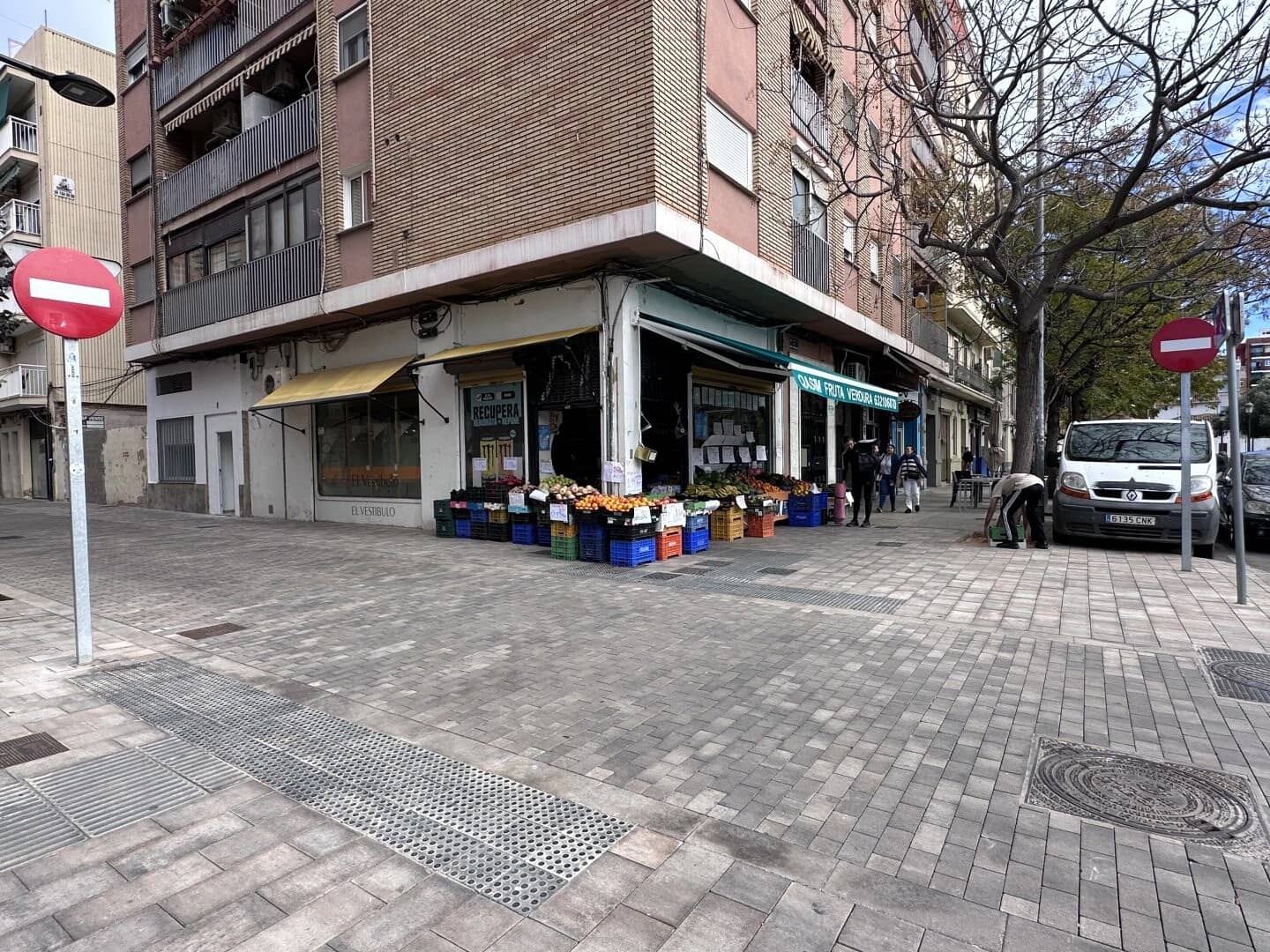 1 sovrum Kommersiell till salu i Valencia stad - 165 000 € (Ref: 9378785)