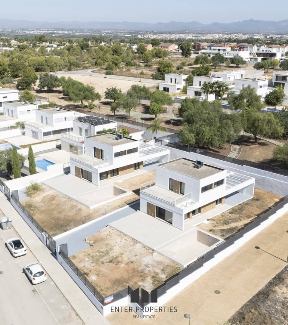 4 soverom Villa til salgs i Riba-roja de Turia med svømmebasseng garasje - € 572 000 (Ref: 9415671)