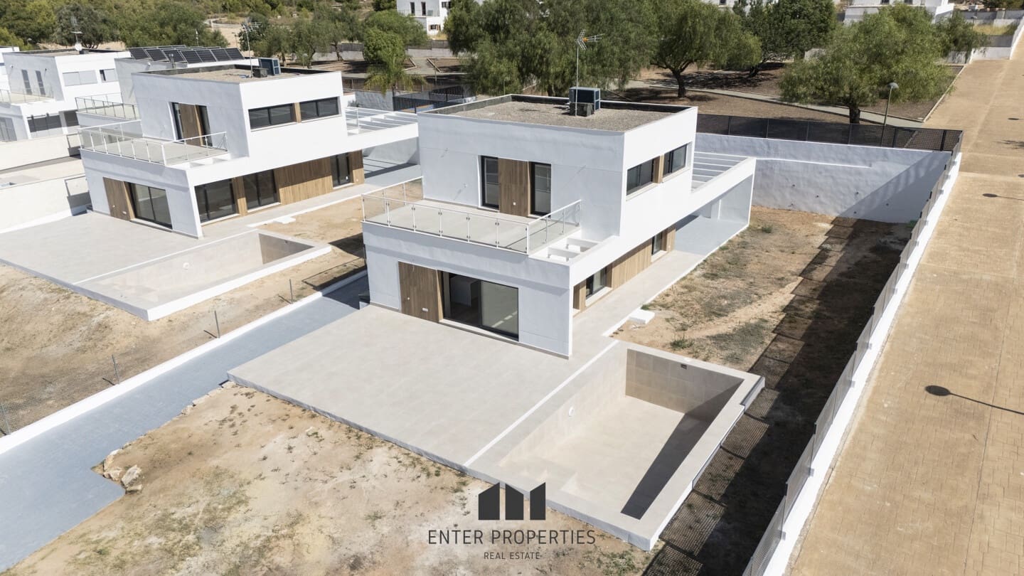 4 soverom Villa til salgs i Riba-roja de Turia med svømmebasseng garasje - € 572 000 (Ref: 9415671)