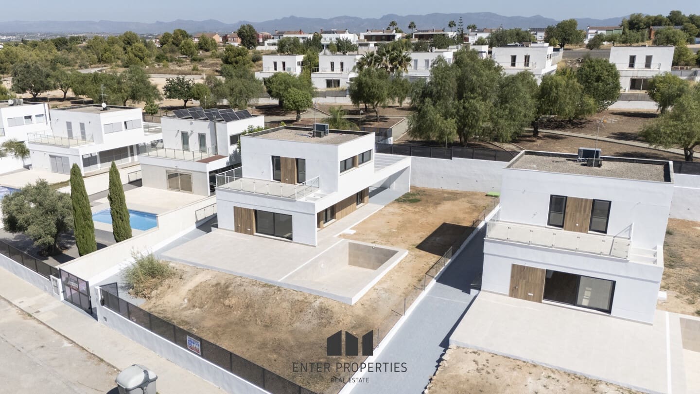 4 soverom Villa til salgs i Riba-roja de Turia med svømmebasseng garasje - € 572 000 (Ref: 9415671)