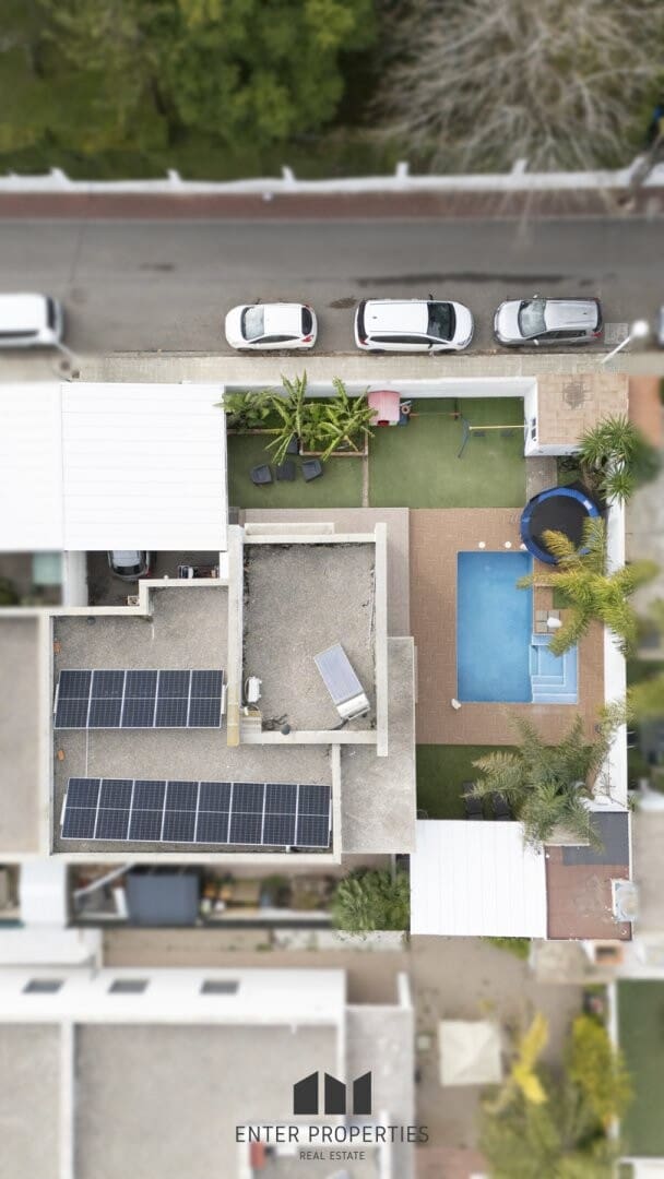 3 soverom Villa til salgs i Montserrat med svømmebasseng garasje - € 349 000 (Ref: 9450408)