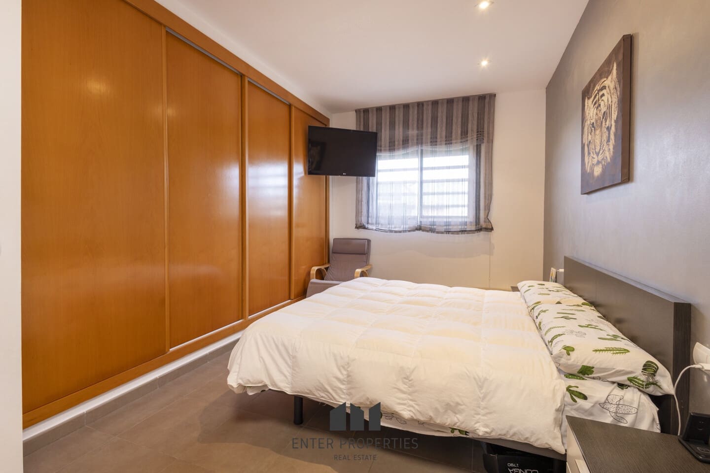 3 soverom Villa til salgs i Montserrat med svømmebasseng garasje - € 349 000 (Ref: 9450408)