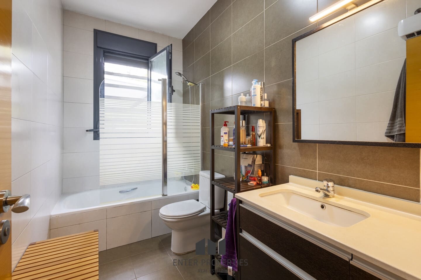 3 soverom Villa til salgs i Montserrat med svømmebasseng garasje - € 349 000 (Ref: 9450408)