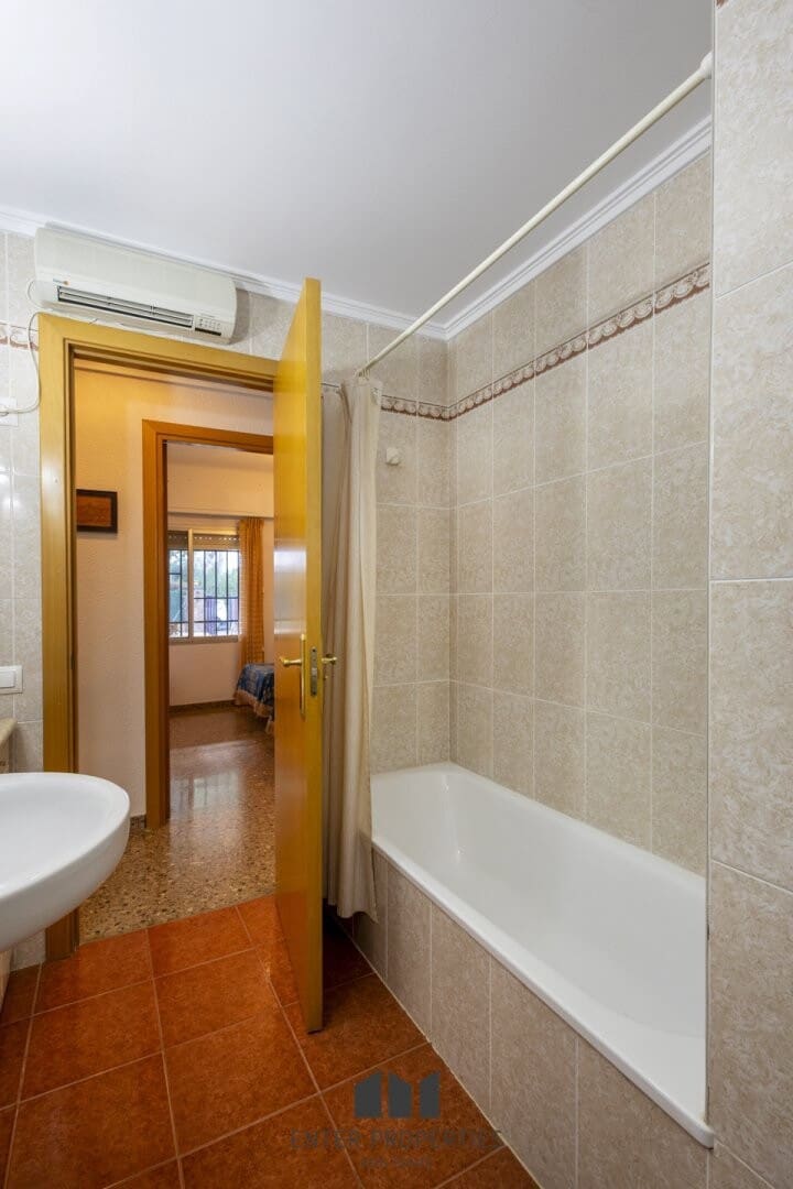 4 camera da letto Villa in vendita in Serra con piscina - 362.000 € (Rif: 9470721)