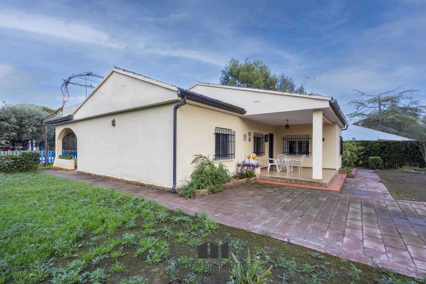 4 camera da letto Villa in vendita in Serra con piscina - 362.000 € (Rif: 9470721)