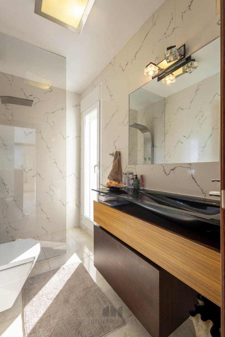 7 bedroom Villa for sale in Calpe / Calp with pool garage - € 2,995,000 (Ref: 9508197)