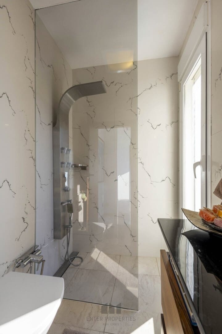 7 bedroom Villa for sale in Calpe / Calp with pool garage - € 2,995,000 (Ref: 9508197)