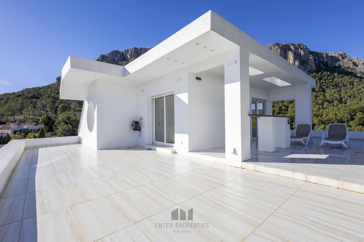7 bedroom Villa for sale in Calpe / Calp with pool garage - € 2,995,000 (Ref: 9508197)