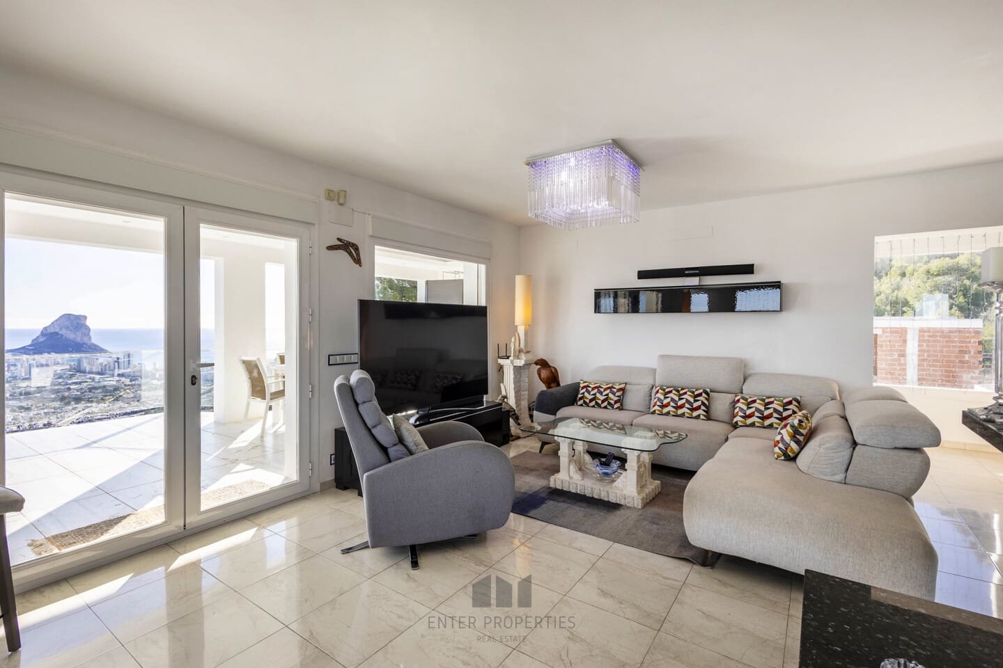 7 bedroom Villa for sale in Calpe / Calp with pool garage - € 2,995,000 (Ref: 9508197)