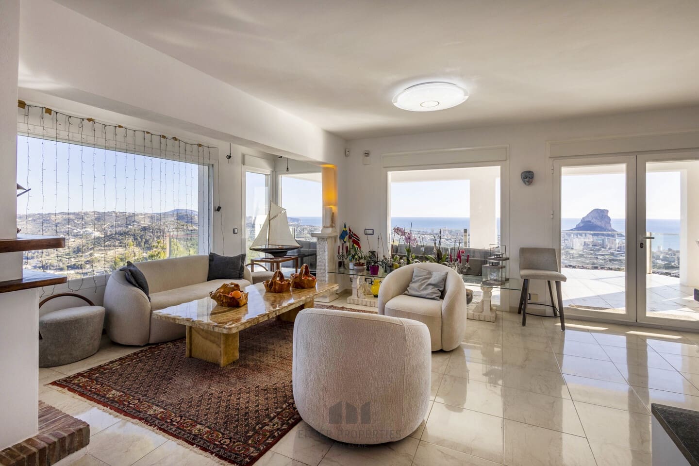 7 bedroom Villa for sale in Calpe / Calp with pool garage - € 2,995,000 (Ref: 9508197)