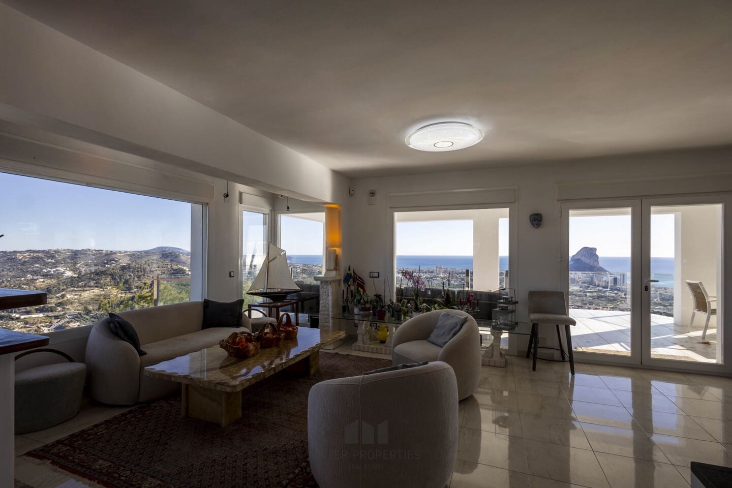 7 bedroom Villa for sale in Calpe / Calp with pool garage - € 2,995,000 (Ref: 9508197)