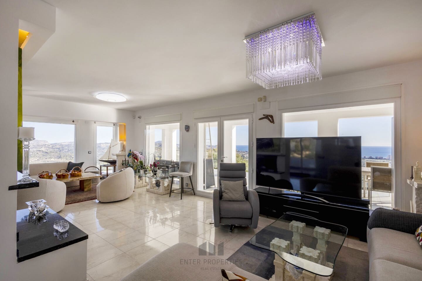 7 bedroom Villa for sale in Calpe / Calp with pool garage - € 2,995,000 (Ref: 9508197)