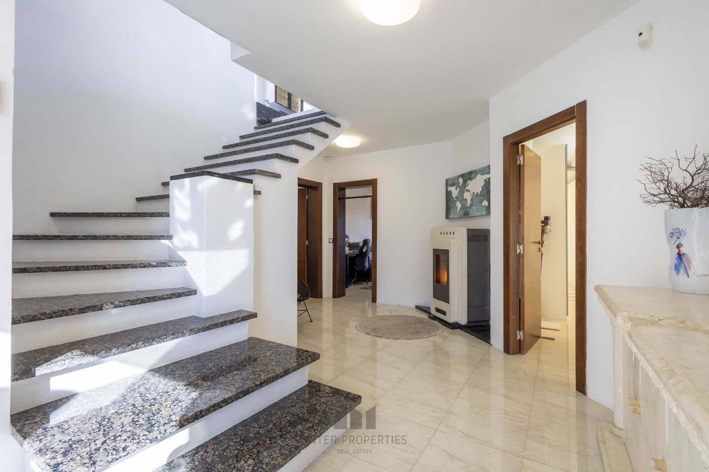 7 bedroom Villa for sale in Calpe / Calp with pool garage - € 2,995,000 (Ref: 9508197)