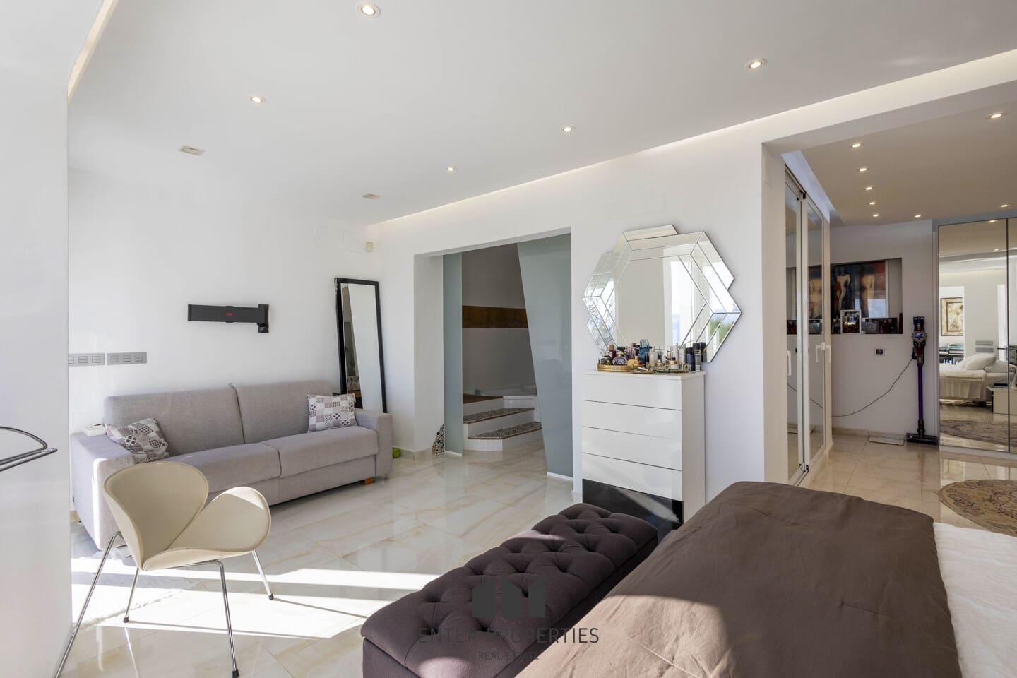 7 bedroom Villa for sale in Calpe / Calp with pool garage - € 2,995,000 (Ref: 9508197)