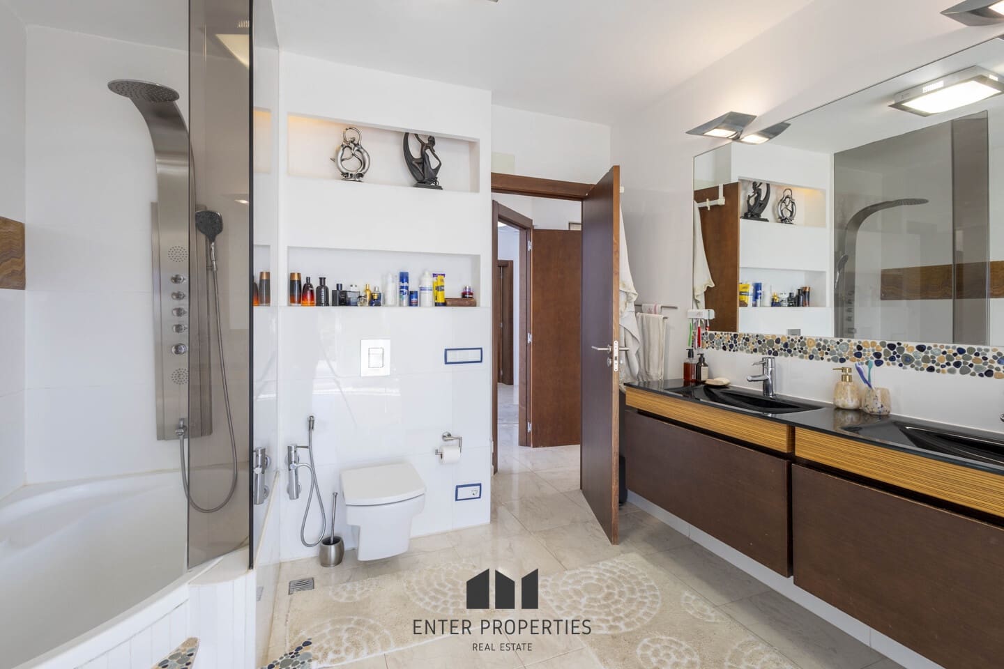 7 bedroom Villa for sale in Calpe / Calp with pool garage - € 2,995,000 (Ref: 9508197)