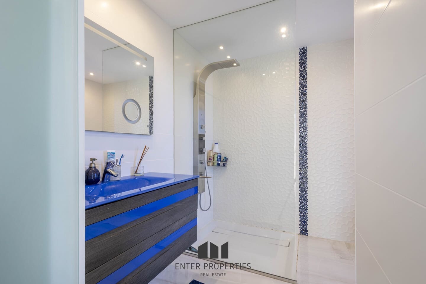 7 bedroom Villa for sale in Calpe / Calp with pool garage - € 2,995,000 (Ref: 9508197)