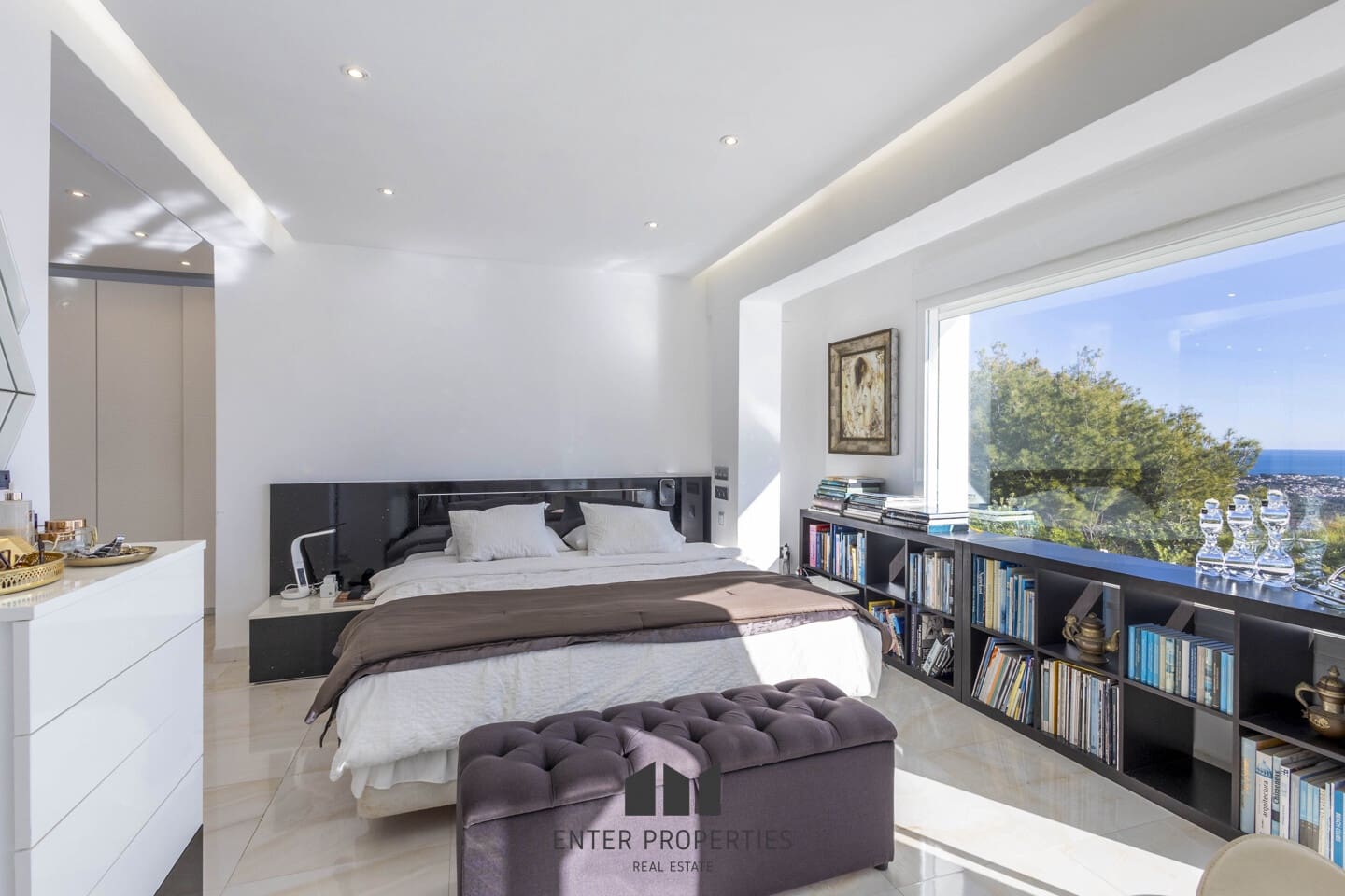 7 bedroom Villa for sale in Calpe / Calp with pool garage - € 2,995,000 (Ref: 9508197)