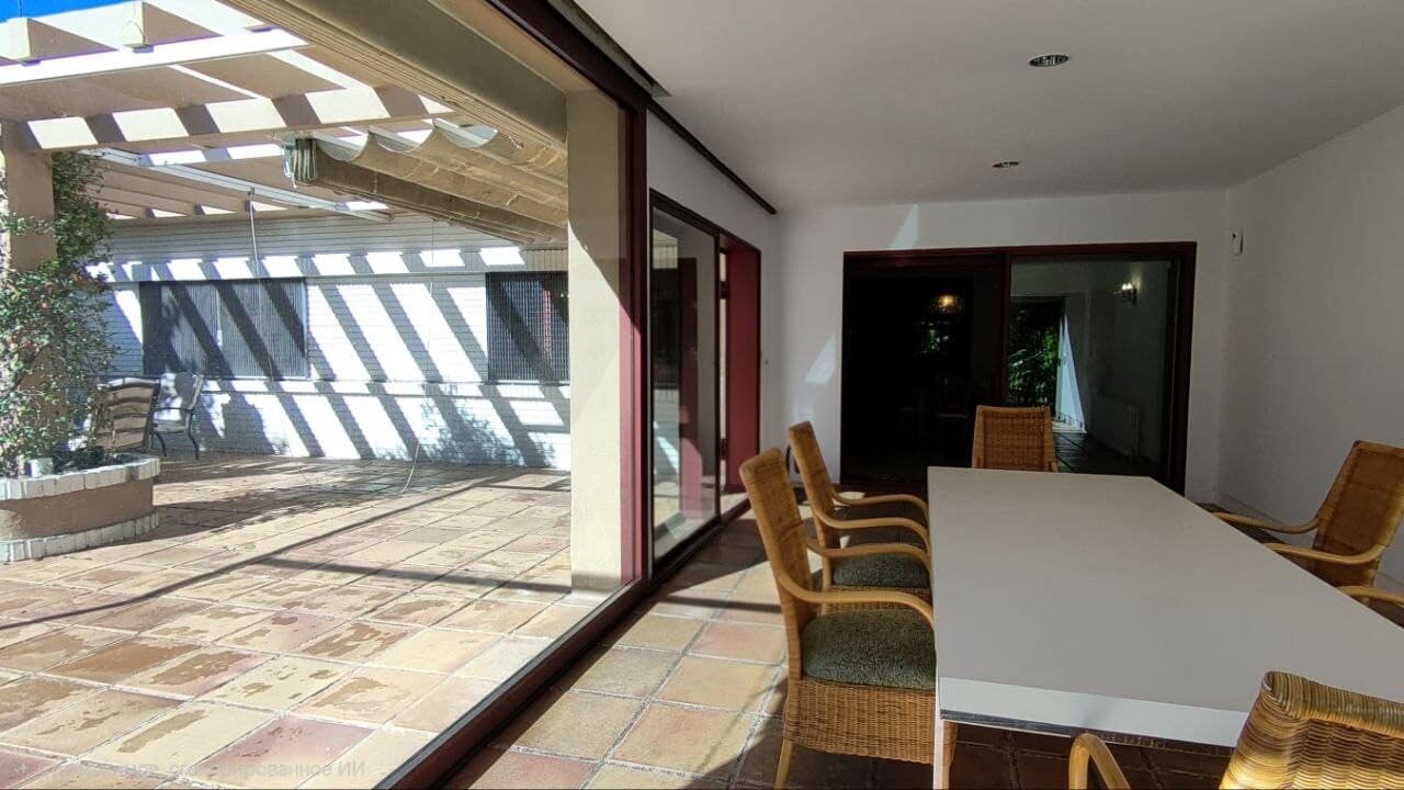 4 slaapkamer Villa te koop in Torrent met zwembad - € 1.320.000 (Ref: 9508198)