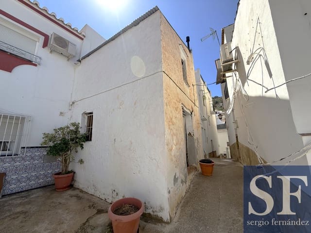 Hus til salgs i Sayalonga - € 42 000 (Ref: 10024398)