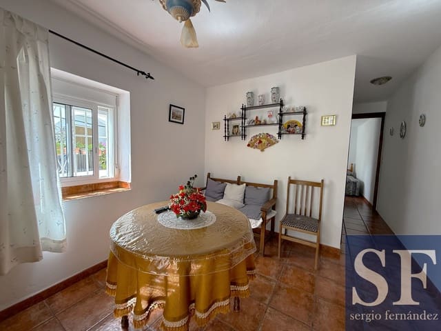 3 soveværelse Byhus til salg i Canillas de Albaida - € 99.000 (Ref: 10035790)