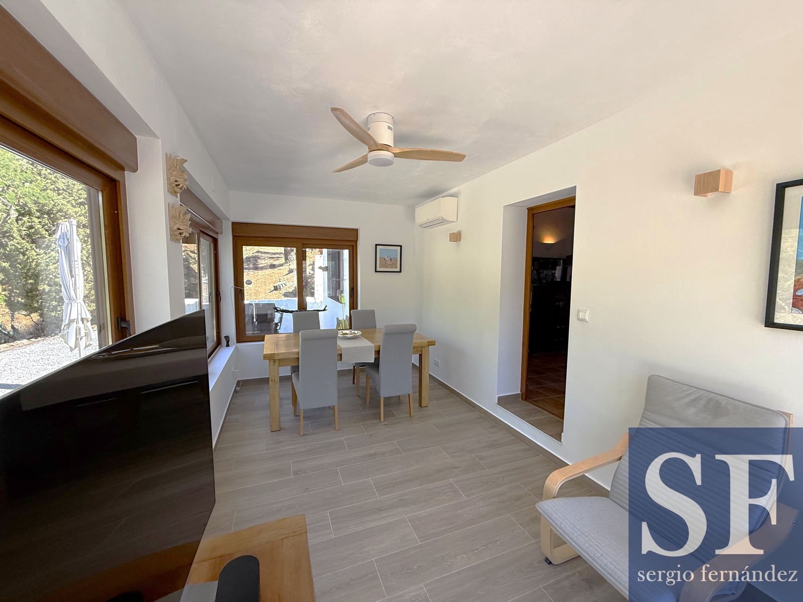 Chalet de 3 habitaciones en Cómpeta en venta con garaje - 365.000 € (Ref: 10035793)