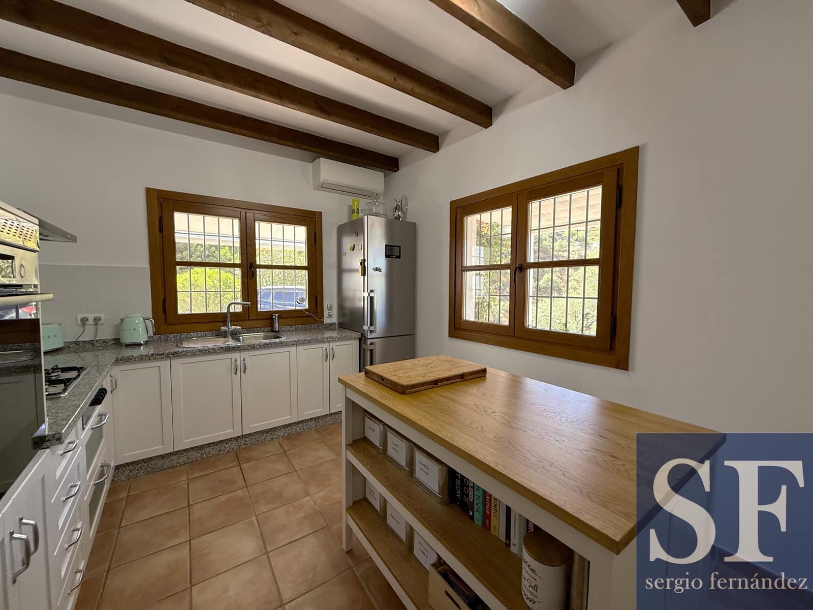 Chalet de 3 habitaciones en Cómpeta en venta con garaje - 365.000 € (Ref: 10035793)