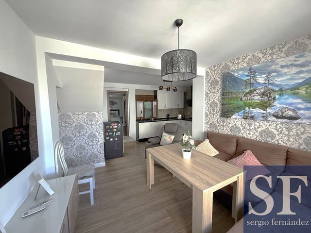 Casa de 4 habitaciones en Cómpeta en venta - 199.000 € (Ref: 10051979)