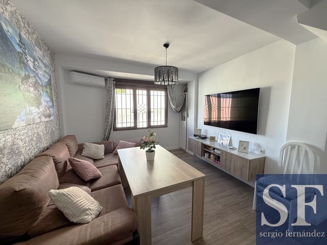 Casa de 4 habitaciones en Cómpeta en venta - 199.000 € (Ref: 10051979)