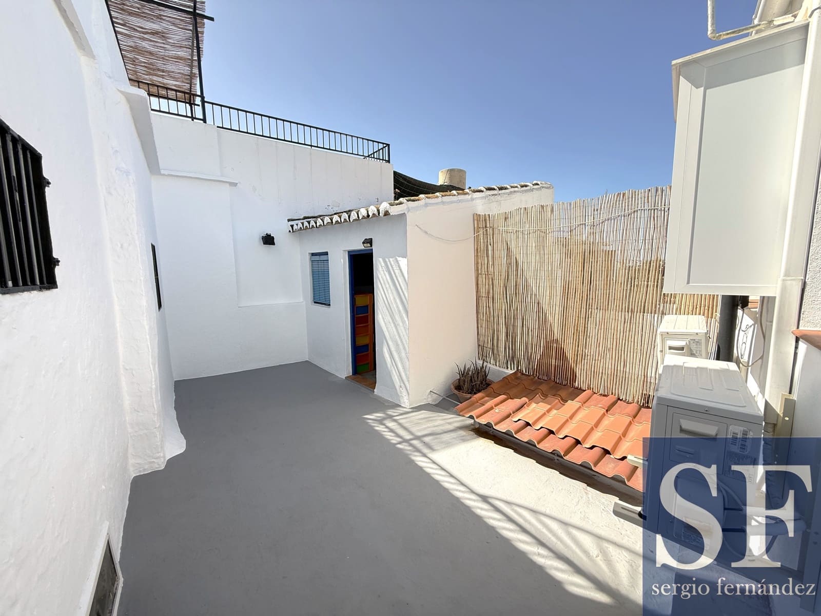 Casa de 4 habitaciones en Cómpeta en venta - 199.000 € (Ref: 10051979)