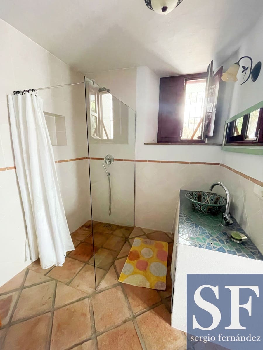 Casa de 2 habitaciones en Cómpeta en venta - 379.000 € (Ref: 10054288)