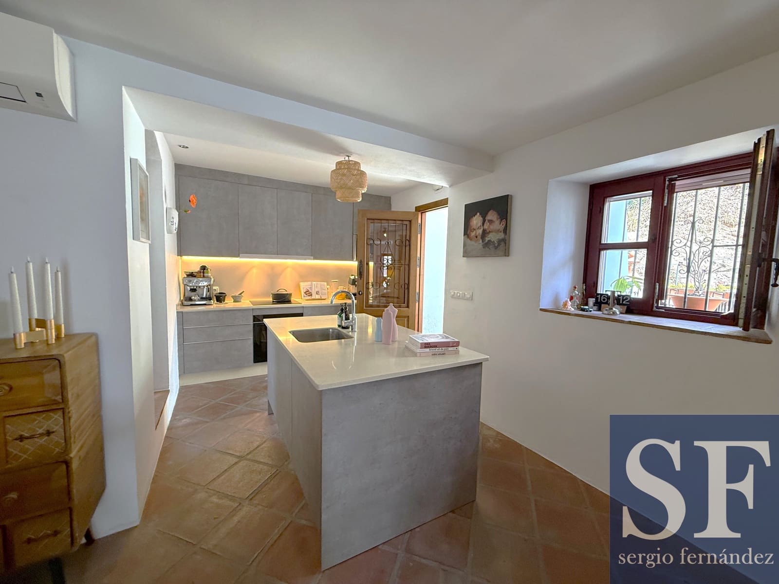 Casa de 2 habitaciones en Cómpeta en venta - 379.000 € (Ref: 10054288)