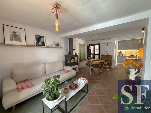 Casa de 2 habitaciones en Cómpeta en venta - 379.000 € (Ref: 10054288)