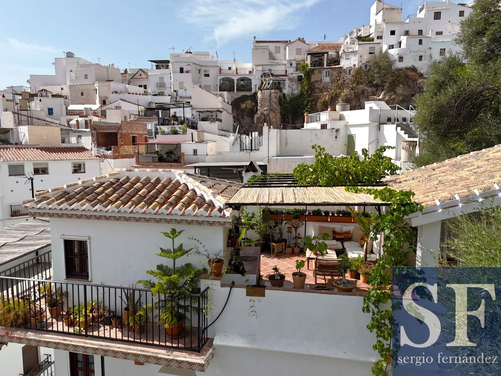 Casa de 2 habitaciones en Cómpeta en venta - 379.000 € (Ref: 10054288)