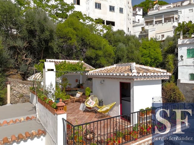 Casa de 2 habitaciones en Cómpeta en venta - 379.000 € (Ref: 10054288)