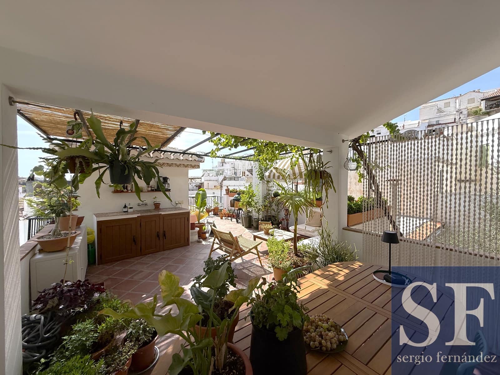 Casa de 2 habitaciones en Cómpeta en venta - 379.000 € (Ref: 10054288)