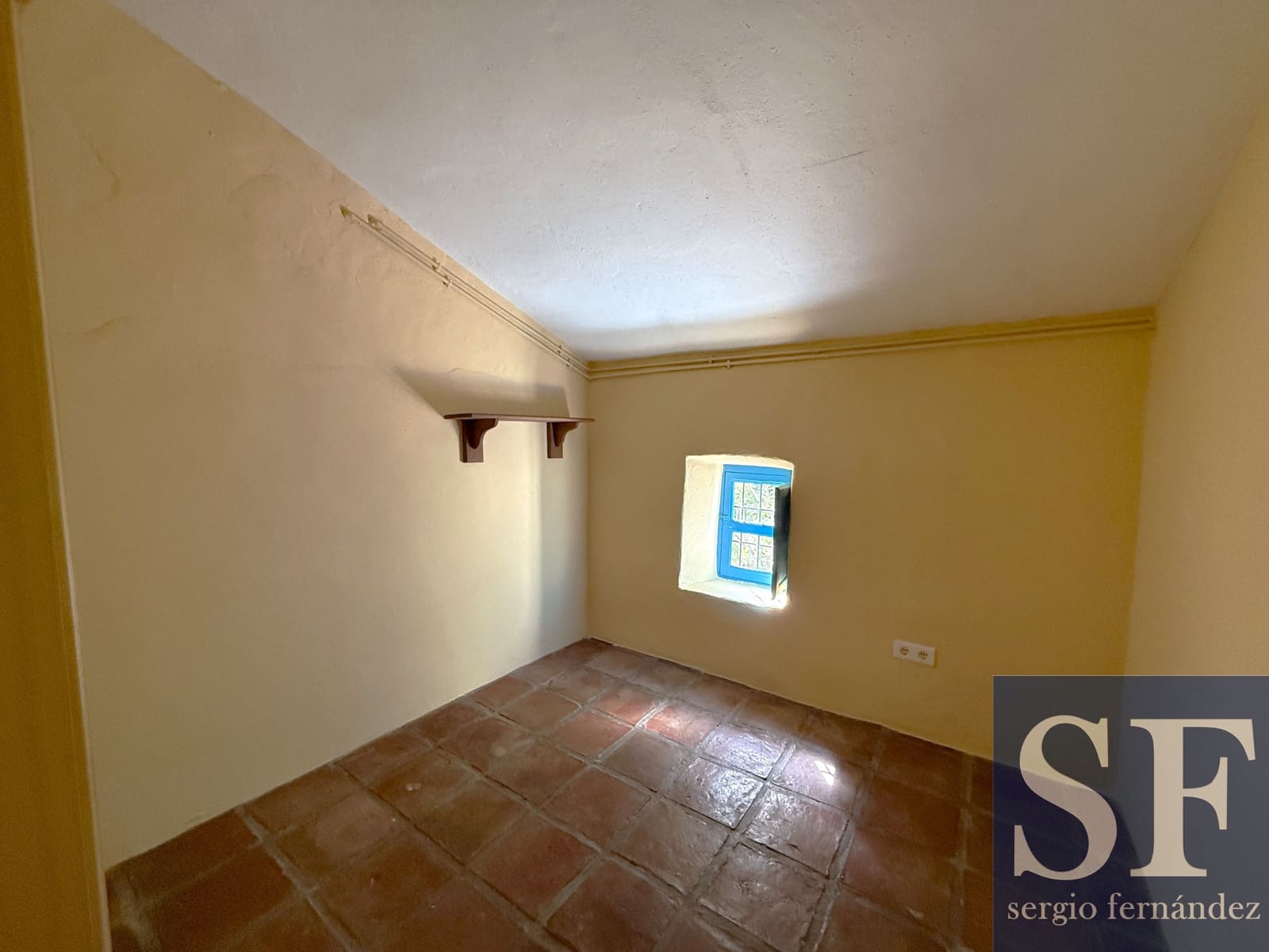 Chalet de 5 habitaciones en Canillas de Albaida en venta con piscina - 395.000 € (Ref: 10057632)