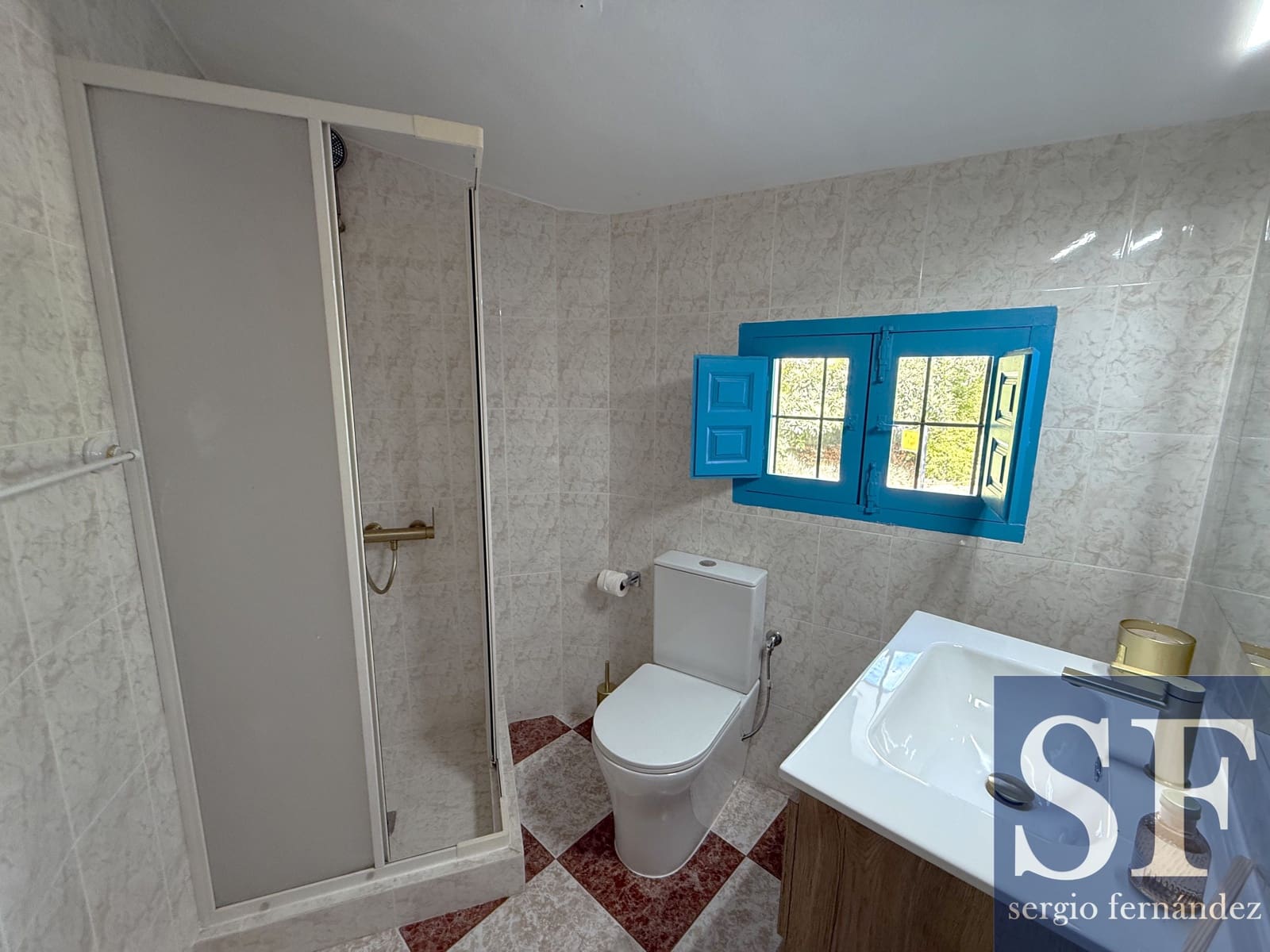Chalet de 5 habitaciones en Canillas de Albaida en venta con piscina - 395.000 € (Ref: 10057632)