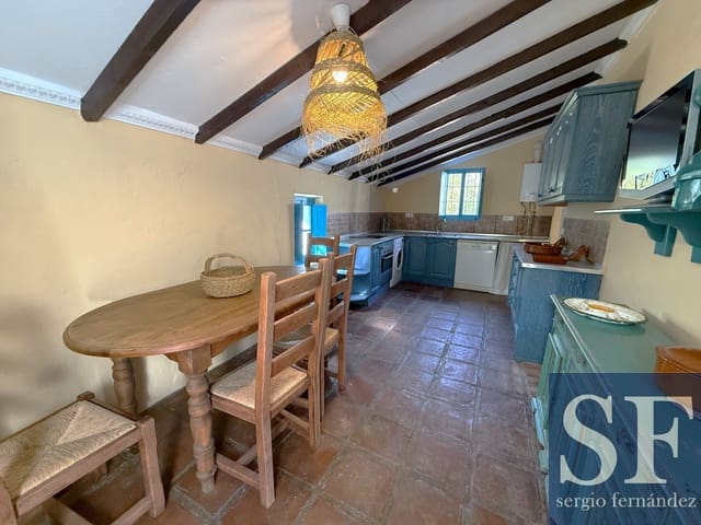 5 soverom Villa til salgs i Canillas de Albaida med svømmebasseng - € 395 000 (Ref: 10057632)
