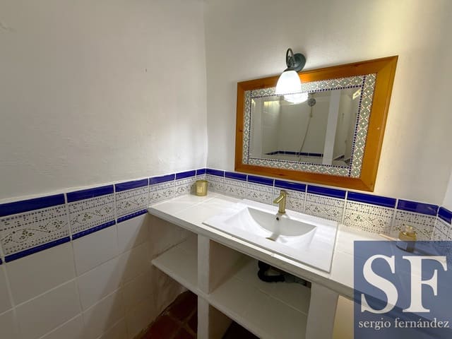 5 soverom Villa til salgs i Canillas de Albaida med svømmebasseng - € 395 000 (Ref: 10057632)