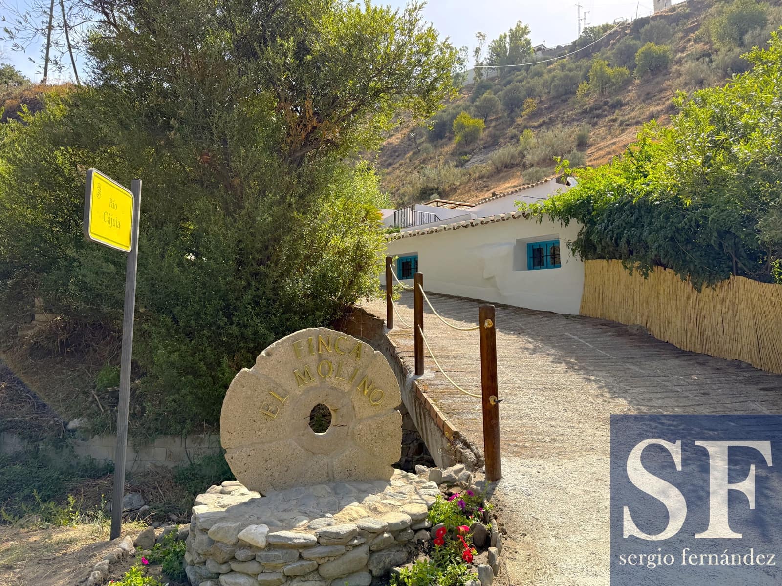 Chalet de 5 habitaciones en Canillas de Albaida en venta con piscina - 395.000 € (Ref: 10057632)