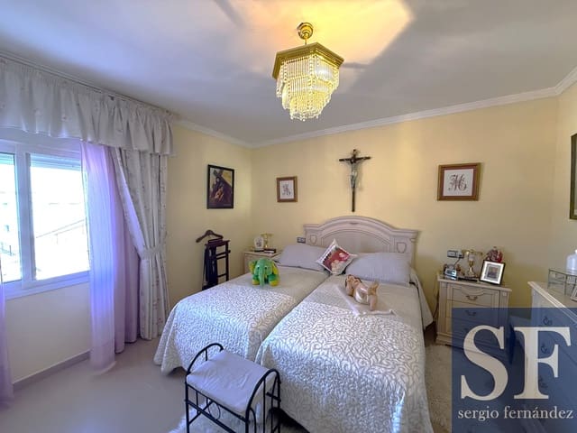 6 Zimmer Haus zu verkaufen in Canillas de Albaida mit Pool Garage - 445.000 € (Ref: 10093928)