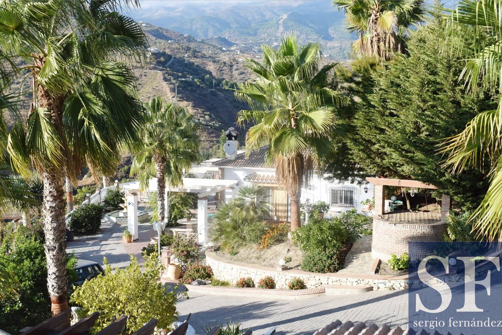 3 slaapkamer Villa te koop in Competa met zwembad - € 990.000 (Ref: 10138849)