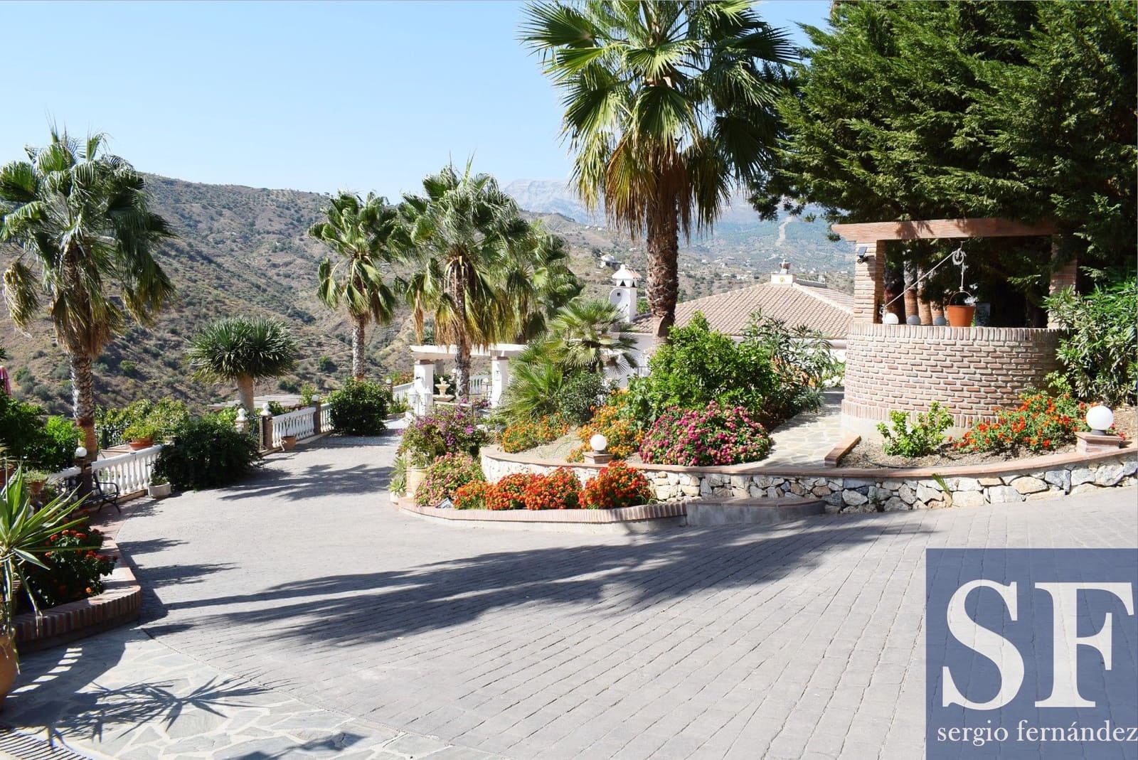 3 slaapkamer Villa te koop in Competa met zwembad - € 990.000 (Ref: 10138849)