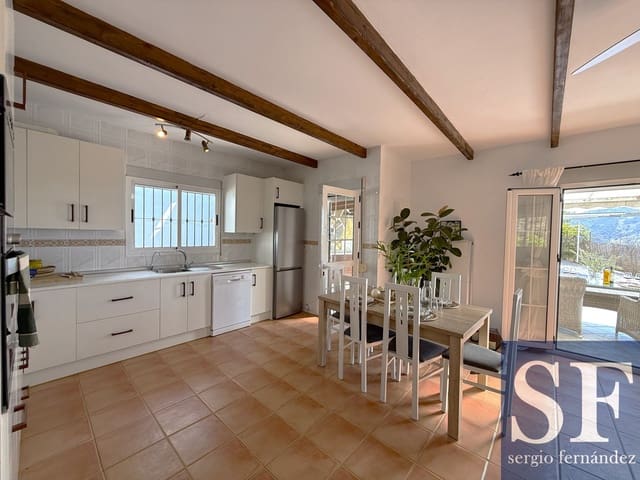 3 slaapkamer Villa te koop in Corumbela, Sayalonga met zwembad garage - € 390.000 (Ref: 10160524)