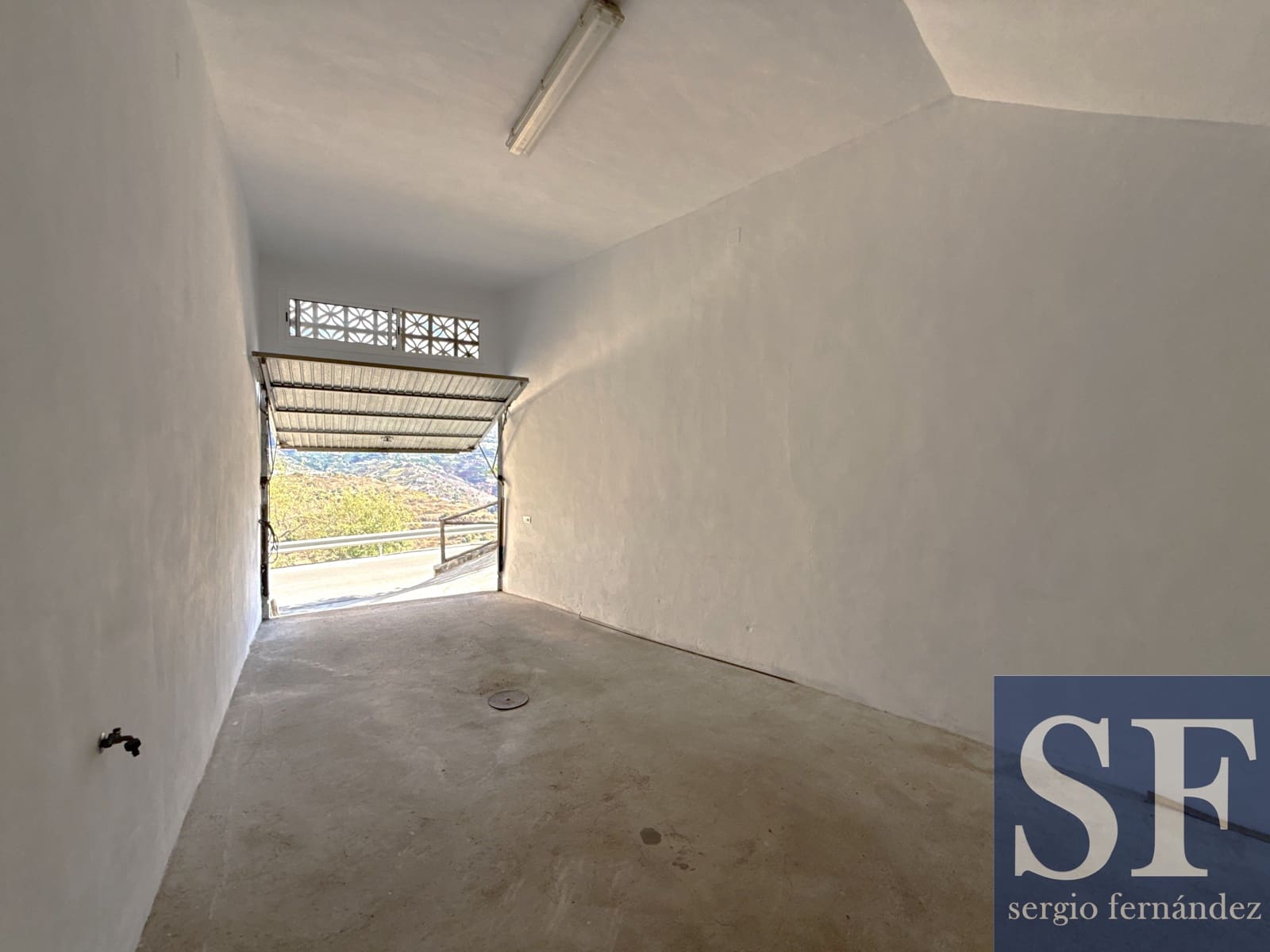 2 quarto Casa em Banda para venda em Corumbela com garagem - 175 000 € (Ref: 10160525)
