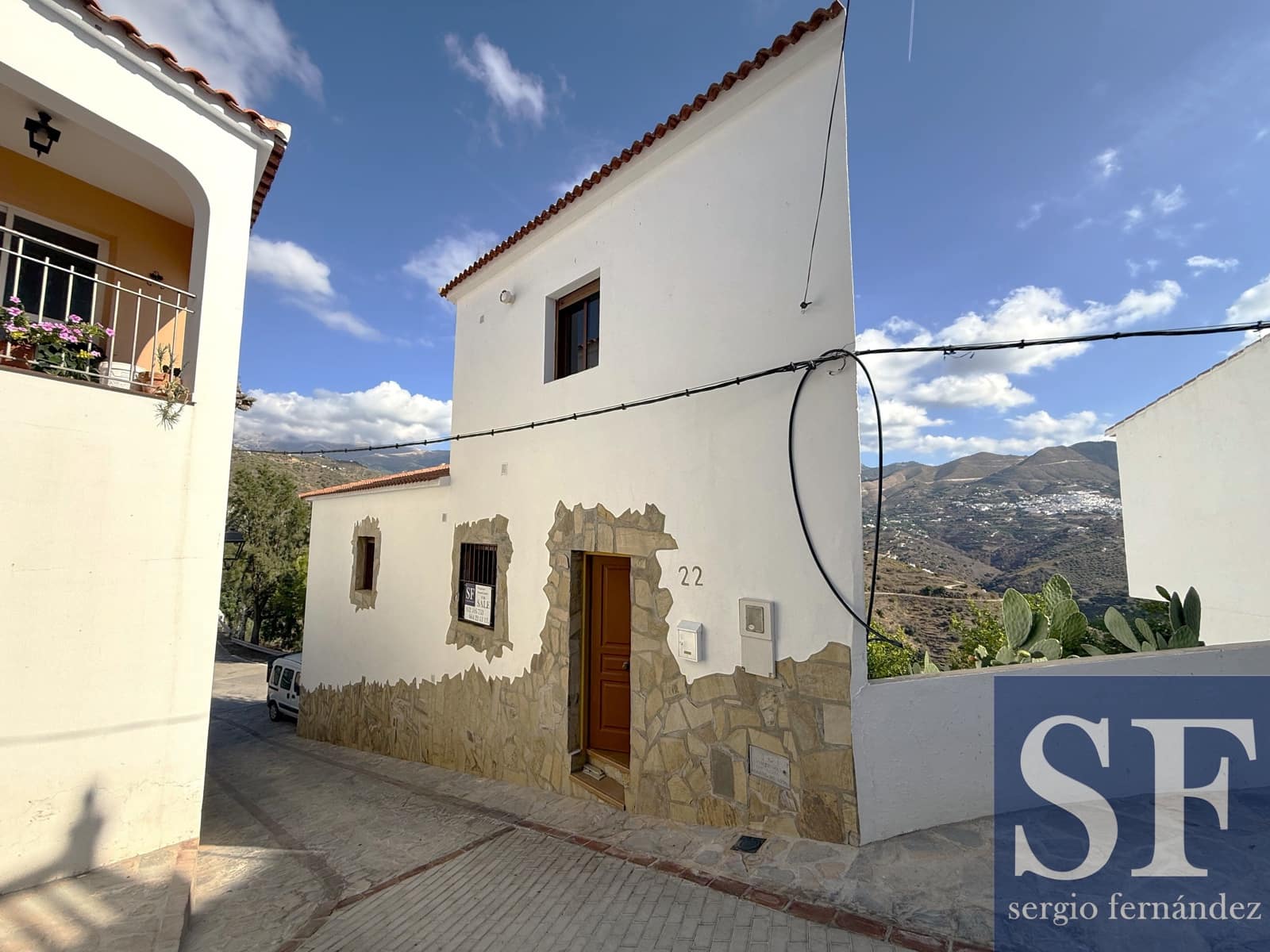 2 quarto Casa em Banda para venda em Corumbela com garagem - 175 000 € (Ref: 10160525)