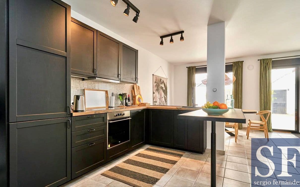 3 makuuhuone Omakotitalo myytävänä paikassa Canillas de Albaida mukana uima-altaan - 515 000 € (Ref: 10182208)