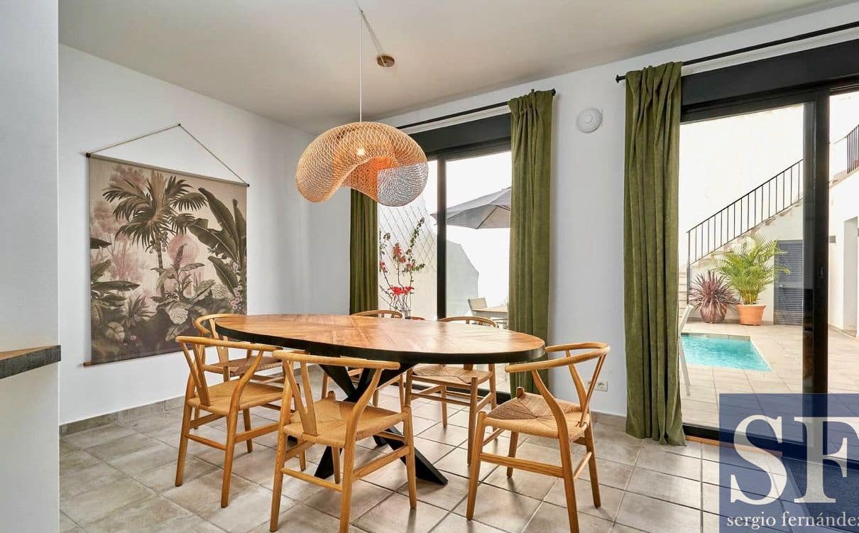 3 makuuhuone Omakotitalo myytävänä paikassa Canillas de Albaida mukana uima-altaan - 515 000 € (Ref: 10182208)
