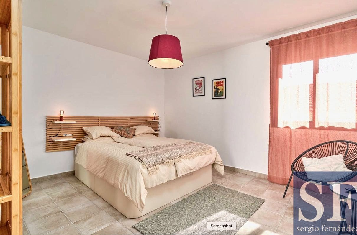 3 makuuhuone Omakotitalo myytävänä paikassa Canillas de Albaida mukana uima-altaan - 515 000 € (Ref: 10182208)